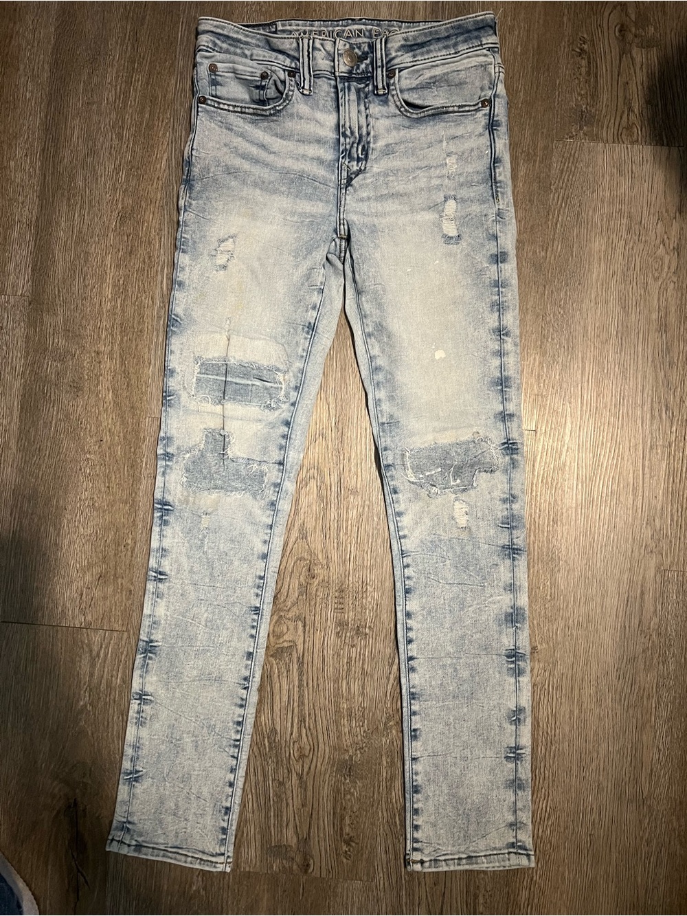 American Eagle Outfitters Light Blue Distressed Skinny Jeans